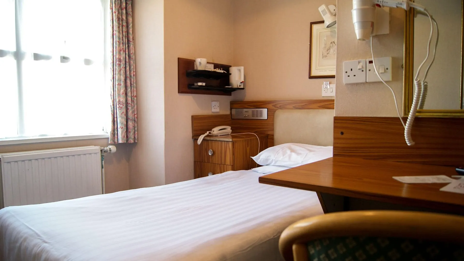 Suncliff Hotel - Oceana Collection Bournemouth 3*,  United Kingdom